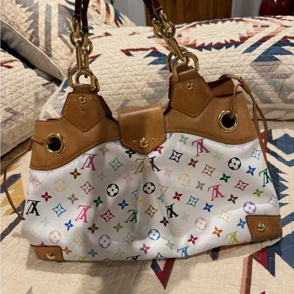 ๐AUTHENTIC Louis Vuitton Multicolor Ursula Shoulder Bag with Iconic Monogram ๐ - Picture 3 of 10